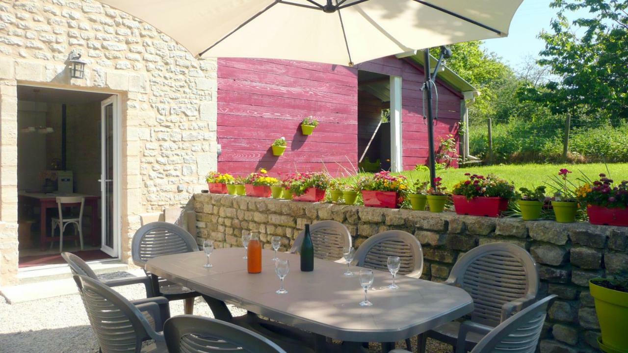 Gite De La Cour Vautier Mandeville-en-Bessin Eksteriør billede